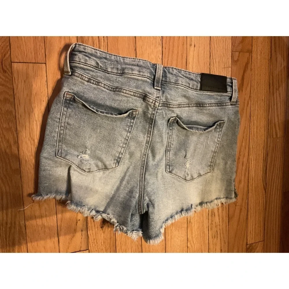 BCBGeneration Women's Light Wash High‎ Rise 4in Denim Shorts - 9/29 T49-11
